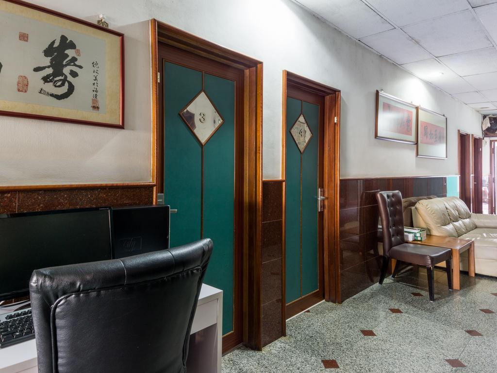 Reddoorz Near Aljunied Mrt Hotel Singapore Esterno foto